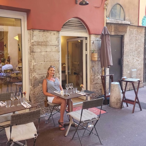 Meet your Posher, Meagan - Picture 4 of 4